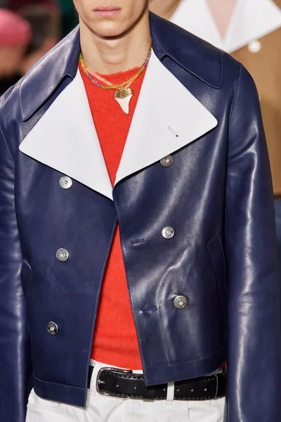 Look 65